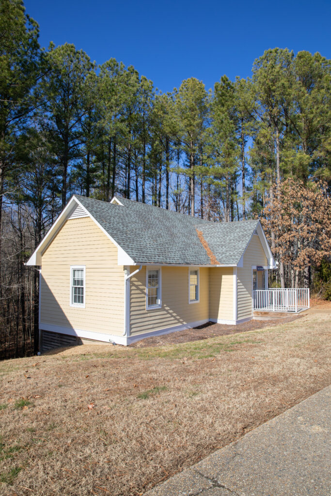 Cozy Kat Jones Creative Photography Studio in Midlothian, VA behind Independence Golf Club